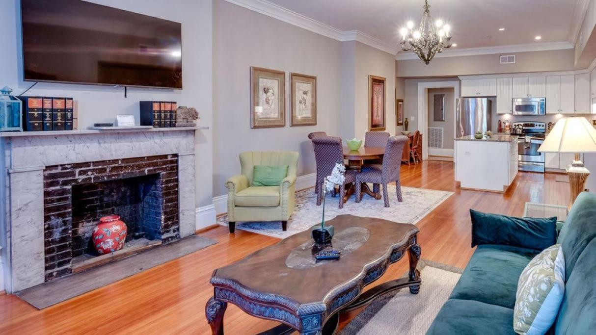 201 York #3 - Homey Downtown 2 Bedroom Steps From The River サバンナ エクステリア 写真