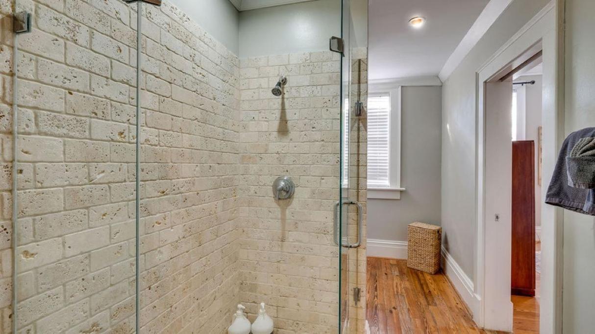 201 York #3 - Homey Downtown 2 Bedroom Steps From The River サバンナ エクステリア 写真