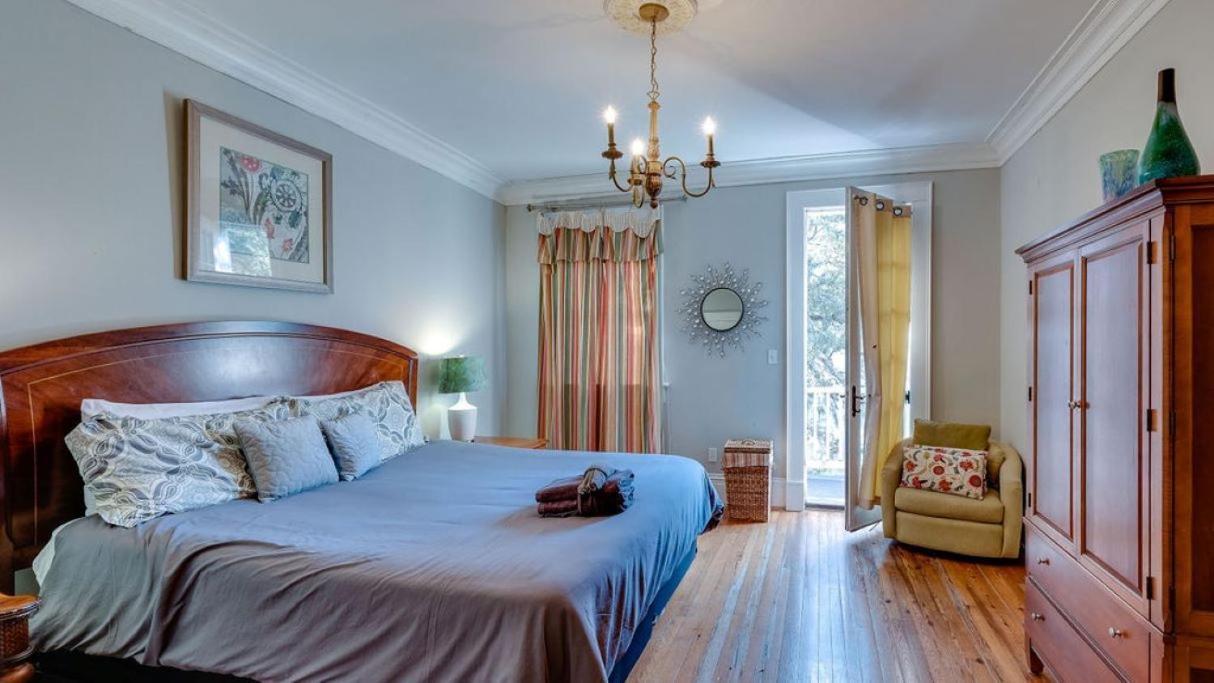 201 York #3 - Homey Downtown 2 Bedroom Steps From The River サバンナ エクステリア 写真