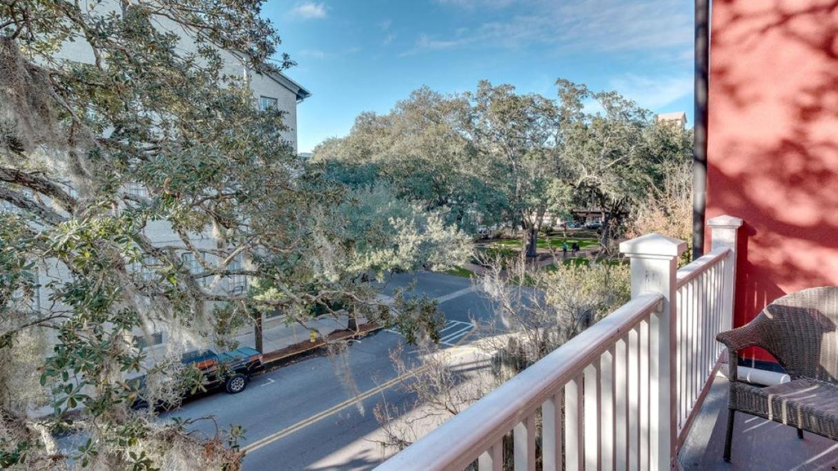 201 York #3 - Homey Downtown 2 Bedroom Steps From The River サバンナ エクステリア 写真