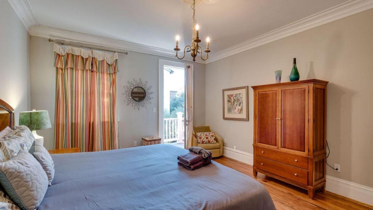 201 York #3 - Homey Downtown 2 Bedroom Steps From The River サバンナ エクステリア 写真